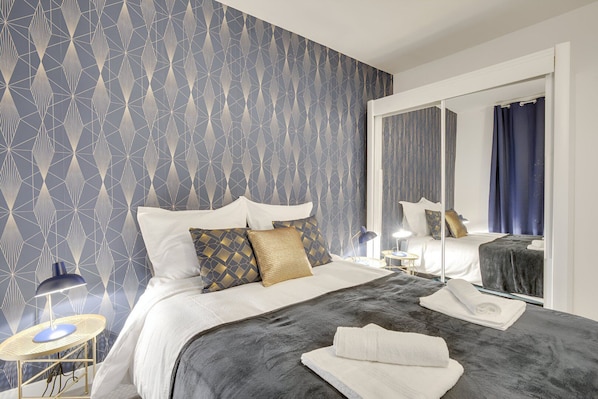 1 bedroom, internet, bed sheets