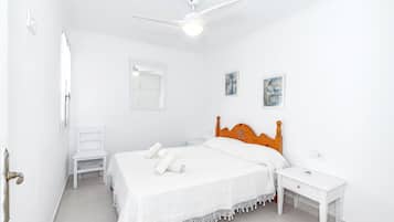 2 soverom, strykejern/-brett, wi-fi (inkludert) og sengetøy