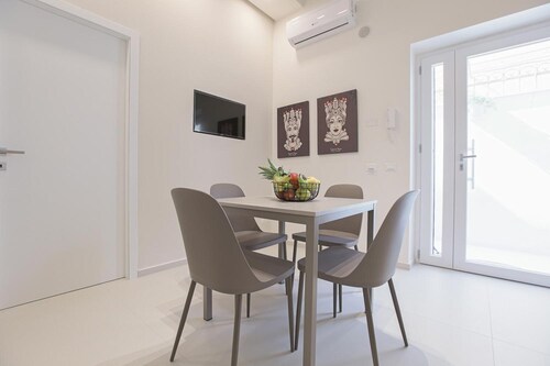 Appartement "Casa Ancora" avec terrasse privée, Wi-Fi et climatisation