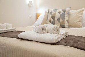 1 chambre, fer et planche à repasser, Wi-Fi gratuit, draps fournis