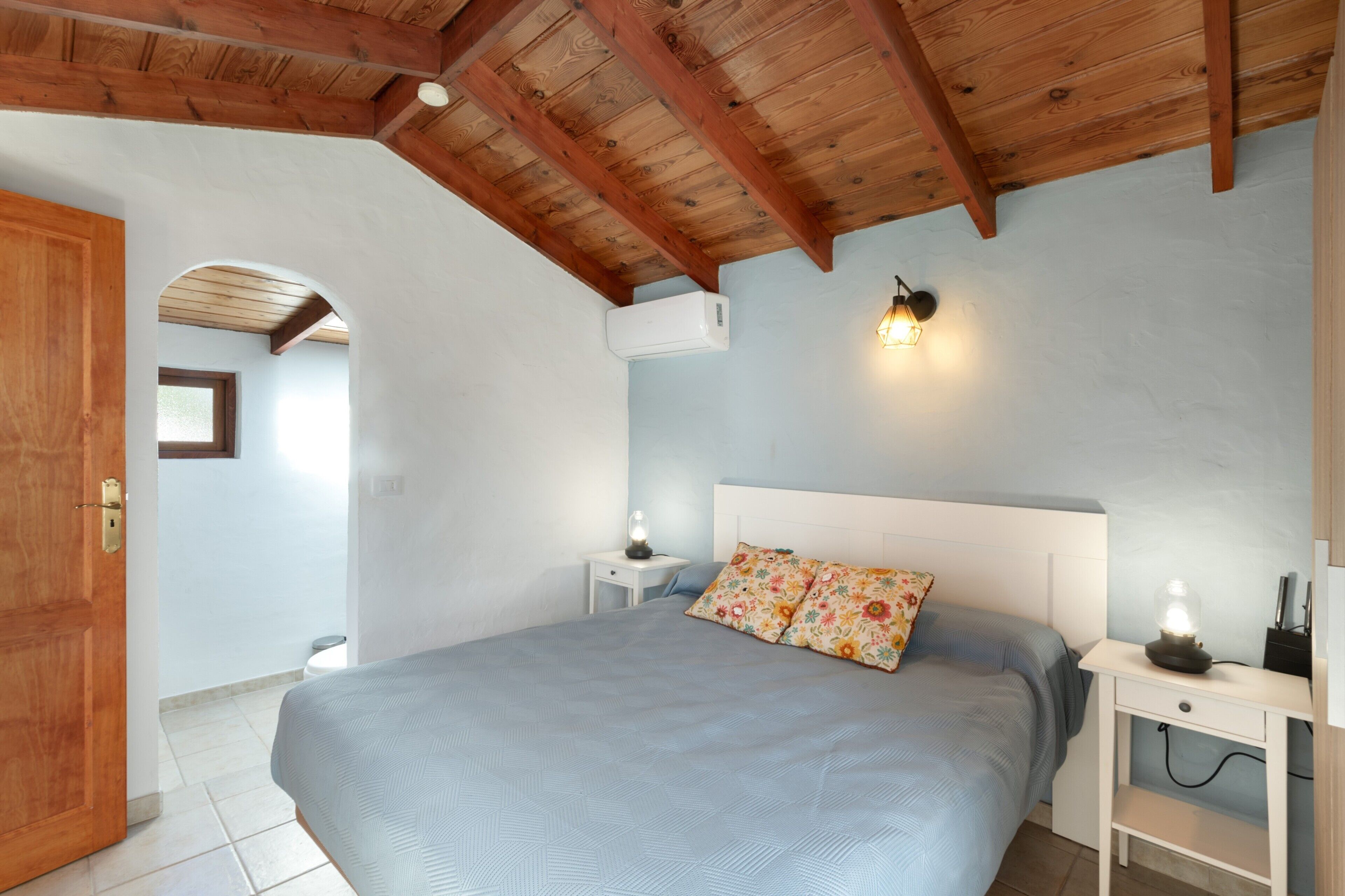 1 camera, ferro/asse da stiro, Wi-Fi gratuito, lenzuola