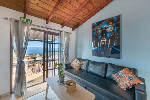 Holiday Home 'El Sueño De Orión' with Mountain View, Wi-Fi and Air Conditioning