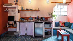 Family Loft, City View | Private kitchen | Mini-fridge, microwave, stovetop, cookware/dishes/utensils