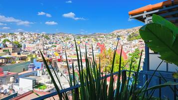 Appartement Design, balcon, vue ville | Terrasse/Patio