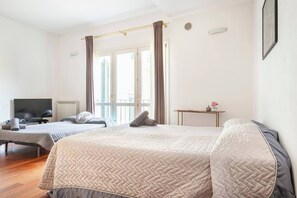 1 camera, ferro/asse da stiro, Wi-Fi, lenzuola