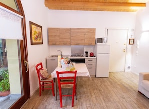 Microwave, oven, stovetop, electric kettle