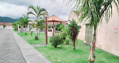 Amazing house, pool, wifi, garage, playground