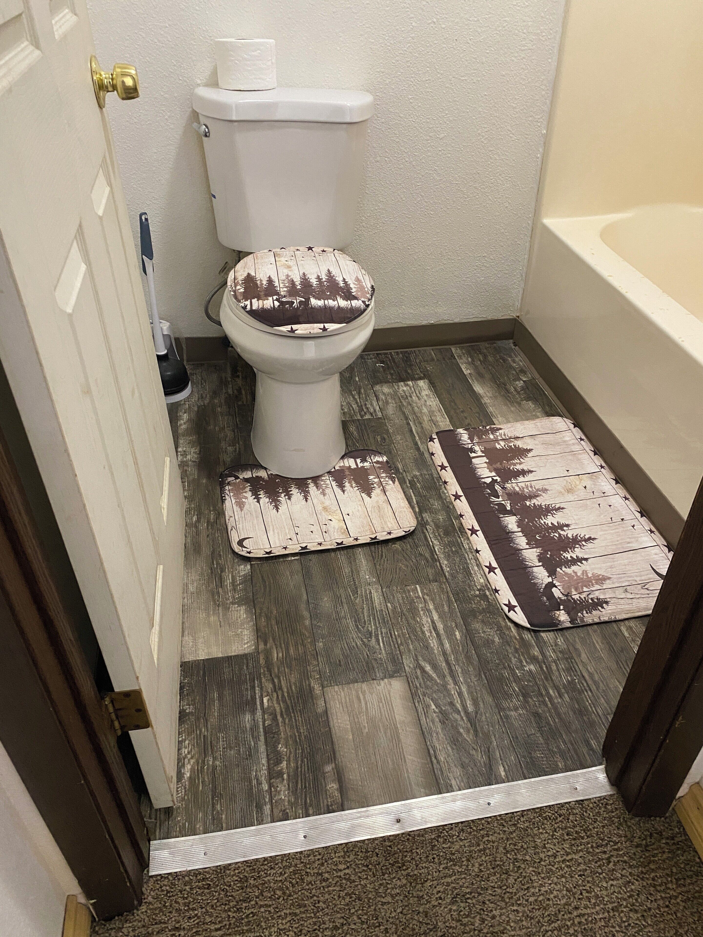 Artículos de tocador gratuitos, secador de pelo, toallas, jabón