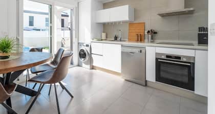 Villa 'Casa Bos Palm Tree  with Pool' with Private Pool, Wi-Fi and Air Conditioning