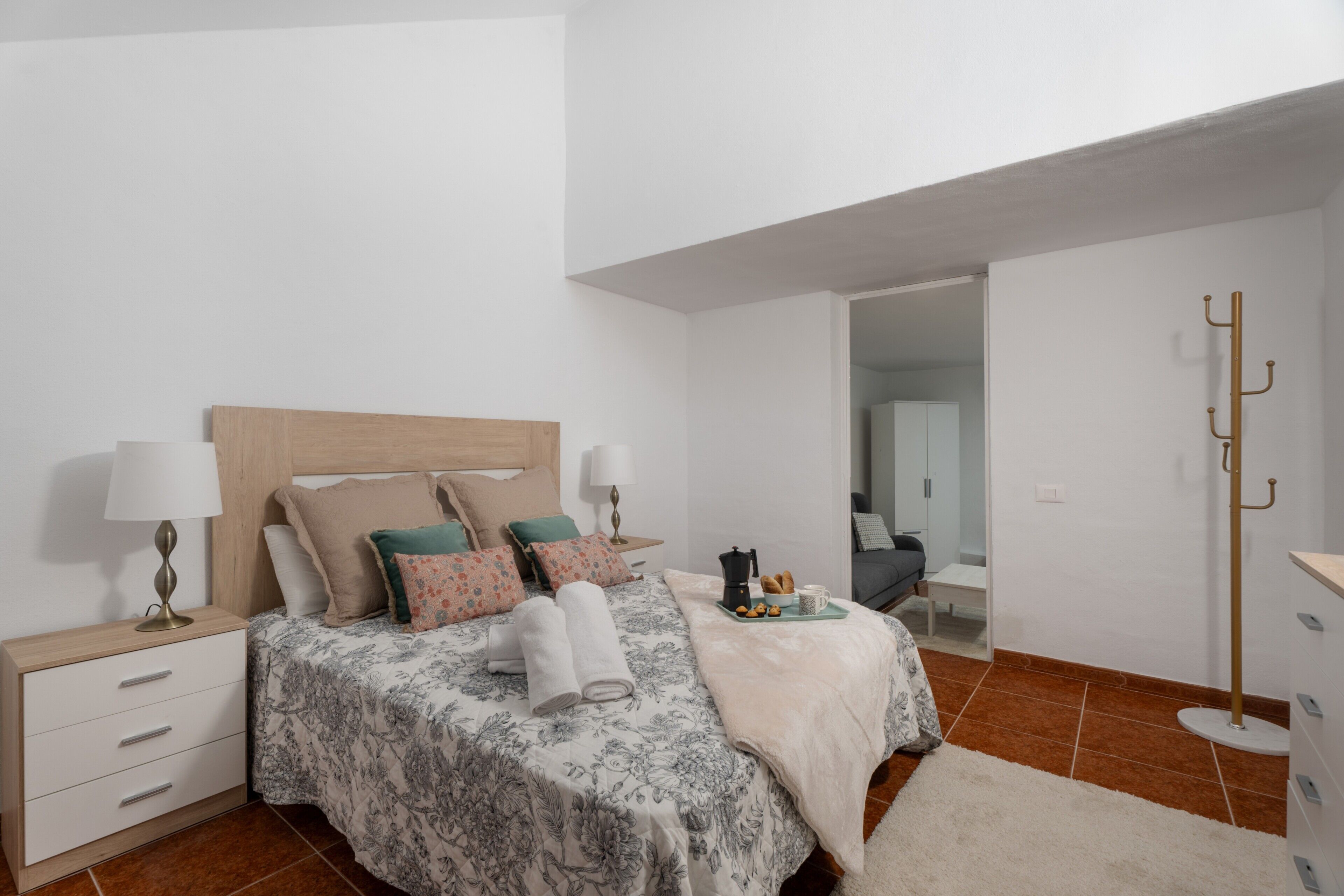 6 habitaciones, wifi gratis y ropa de cama 