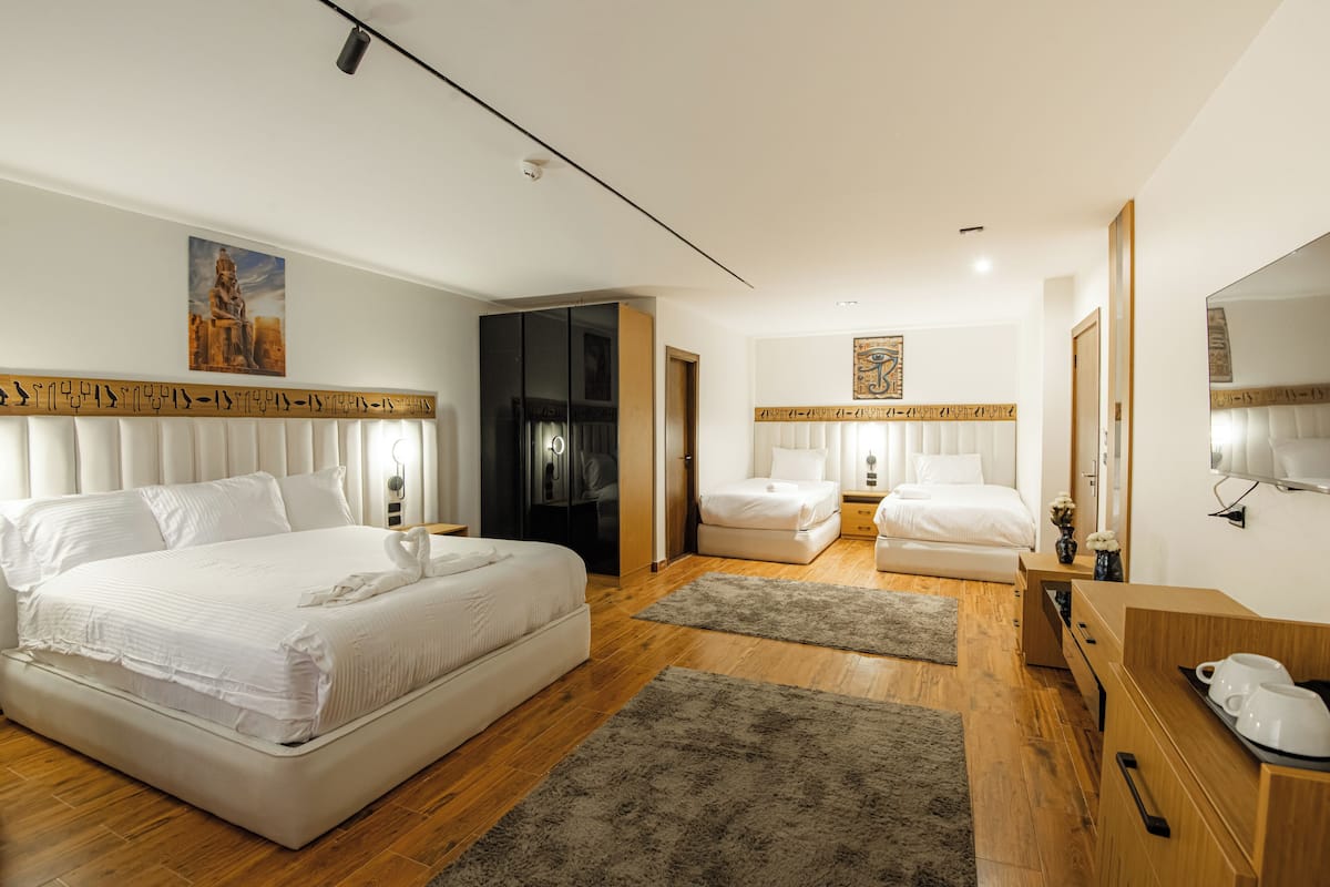 Egyptian cotton sheets, premium bedding, pillow-top beds, in-room safe