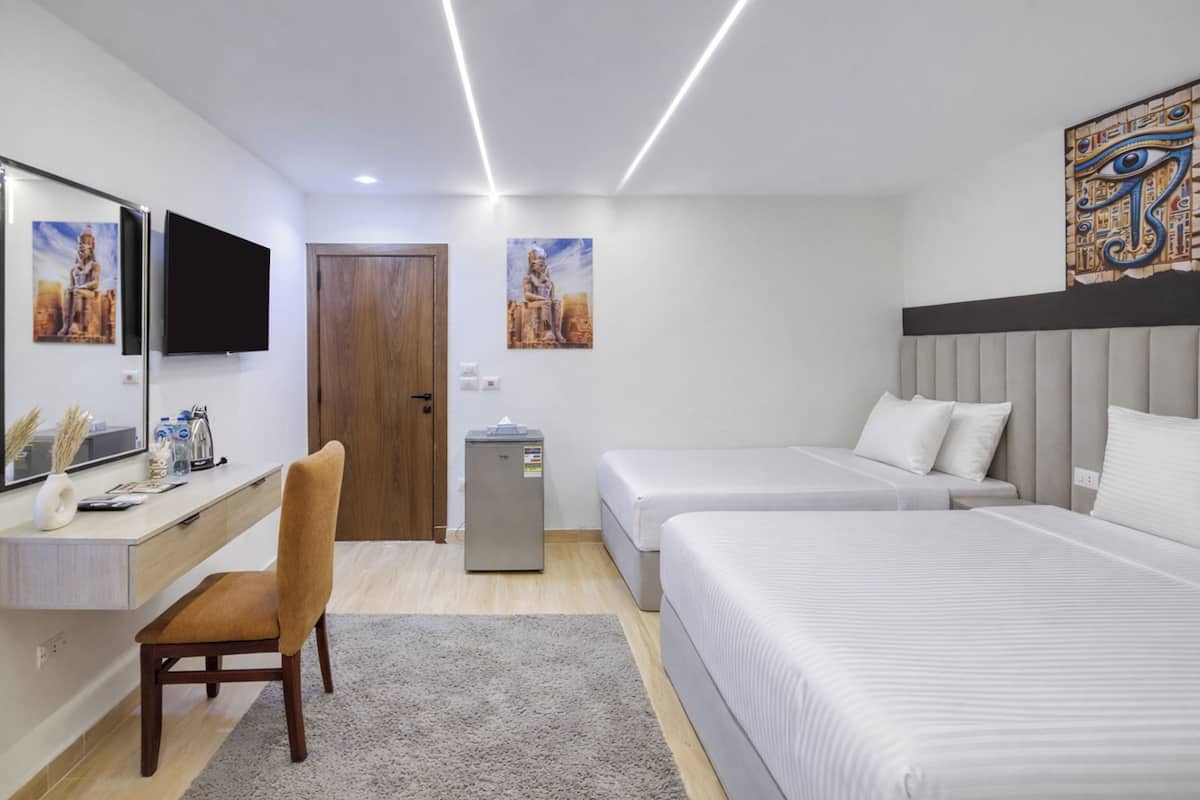 Superior Quadruple Room | Egyptian cotton sheets, premium bedding, pillow-top beds, minibar