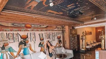 Sala de estar en el lobby