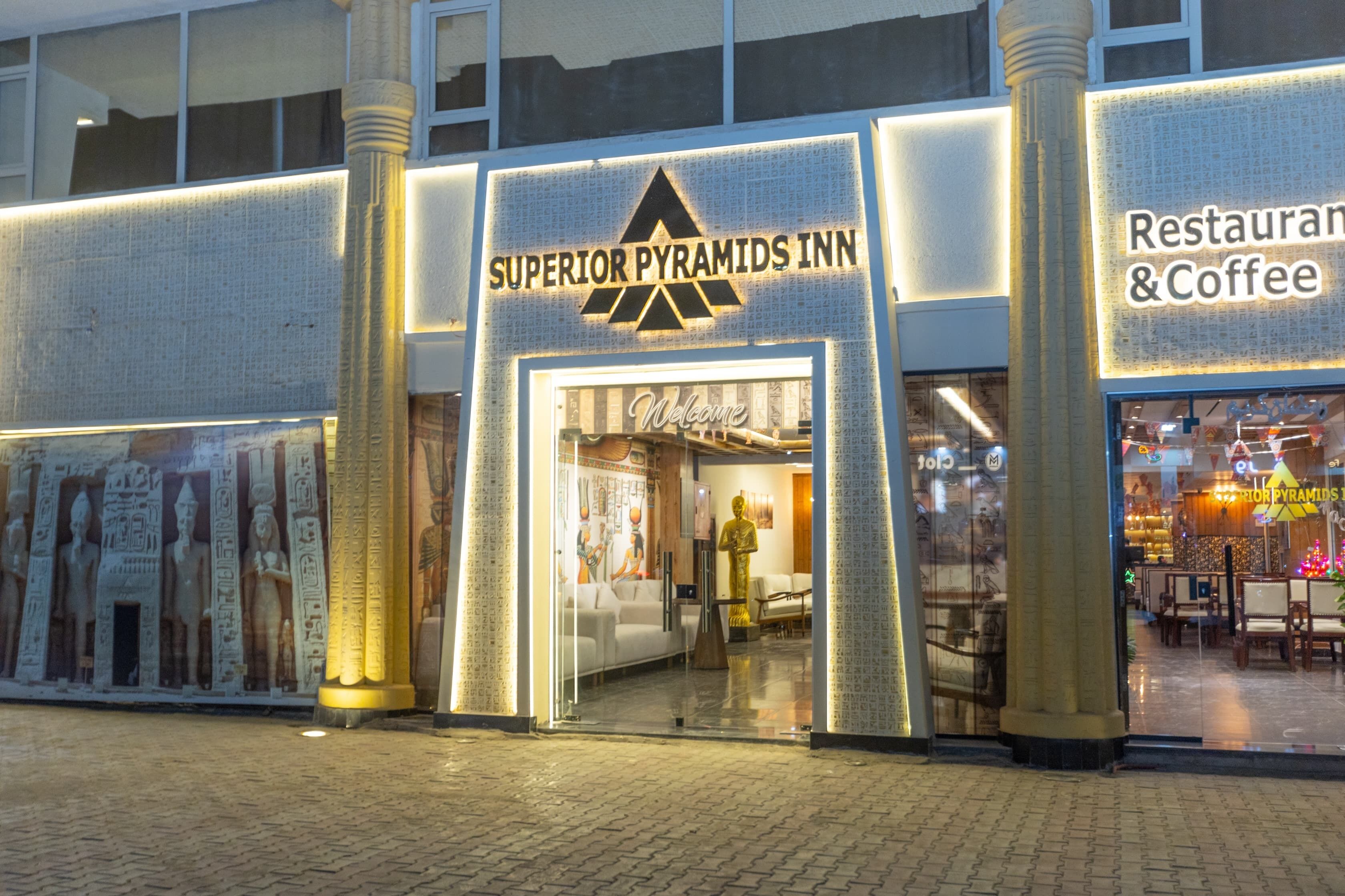 Photo - Superior Pyramids Inn