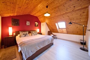 2 habitaciones, tabla de planchar con plancha y wifi gratis 
