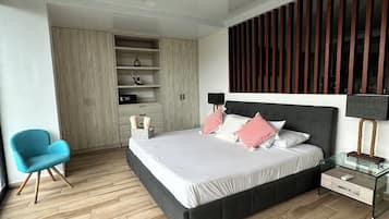 Deluxe Apartment, Balcony, City View | 1 bedroom, in-room safe, blackout drapes, free WiFi