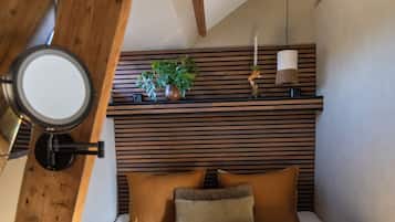 Panoramic Loft, Patio | 1 bedroom, laptop workspace, free WiFi