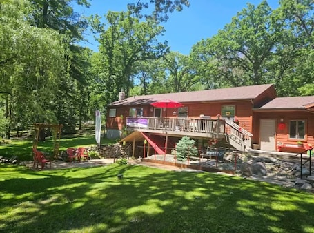 Exterior. Scaler Energy Field Therapy cozy bedroom in the outskirts of Alexandria Mn.