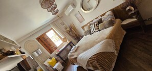 1 makuuhuone, silitysrauta/-lauta, internet, vuodevaatteet