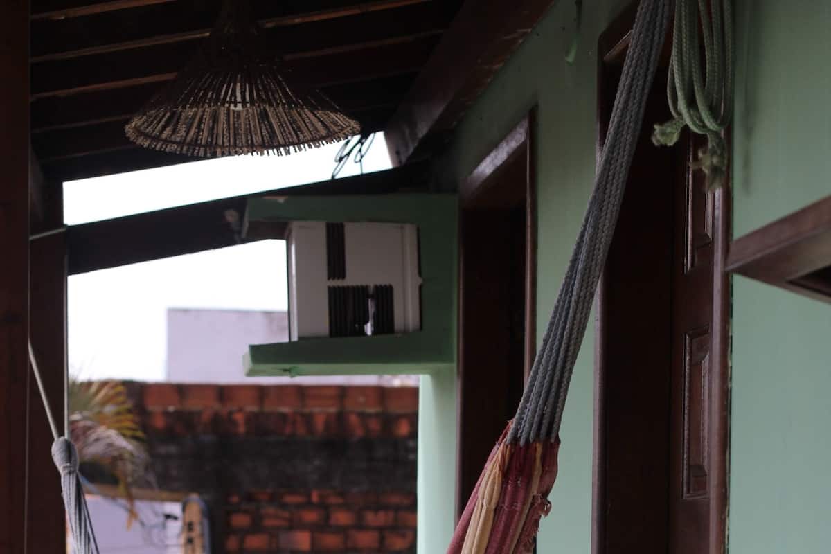 Phòng 2 giường đơn tiện nghi đơn giản, lanai, quang cảnh thành phố | Hiên