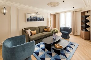 Smart TV - Merveil - Signature Suite - Opera - Bateliere (Paris)