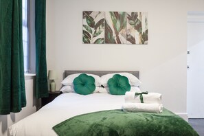 1 chambre, fer et planche à repasser, Wi-Fi gratuit, draps fournis