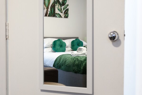 1 bedroom, iron/ironing board, free WiFi, bed sheets