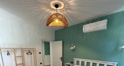 Charming 2-bedroom apartment in brilliant Datça with WiFi, AC