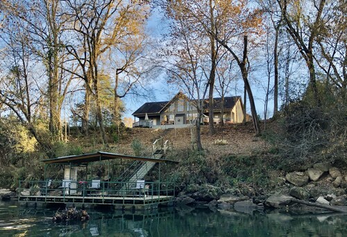 Little Red River Retreat at Dripping Springs Access