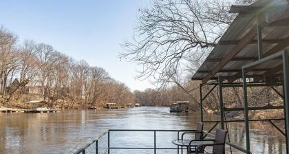 Little Red River Retreat at Dripping Springs Access