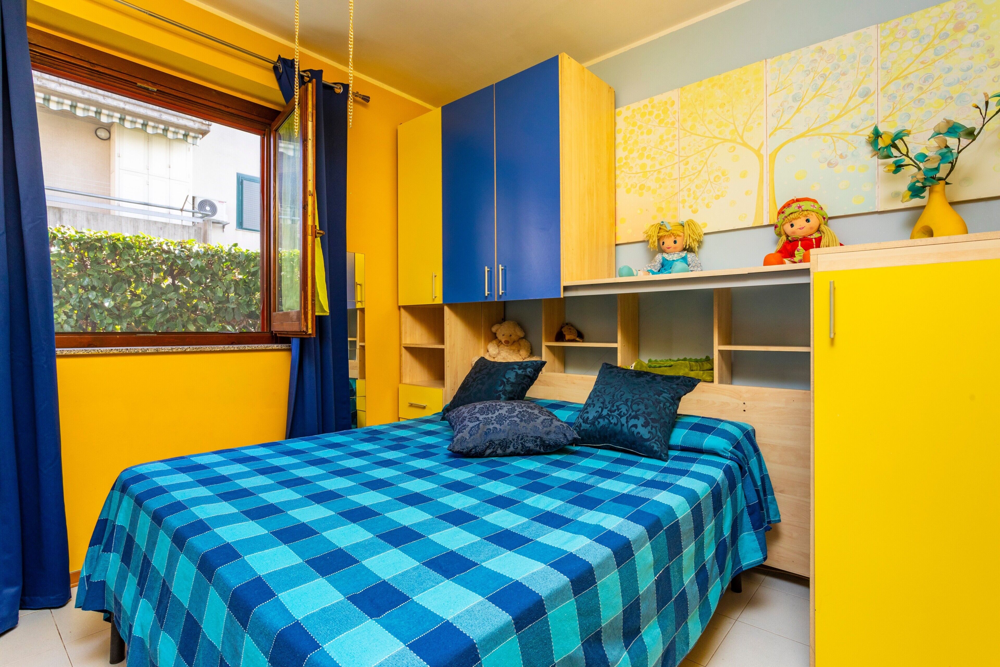 2 slaapkamers, een strijkplank/strijkijzer, gratis wifi, beddengoed