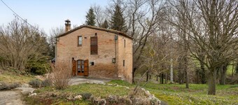 Farmhouse 'Cal Cisteller' with Shared Pool and Private Garden
