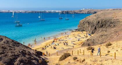Las Caletas - Four Bedroom Villa, Sleeps 8