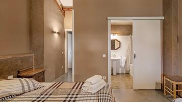 3 habitaciones, tabla de planchar con plancha y wifi gratis