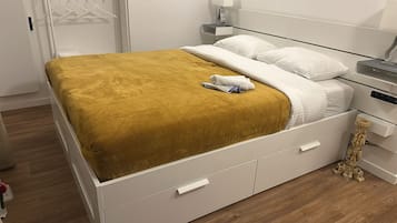 3 chambres, fer et planche Ă  repasser, Wi-Fi, draps fournis