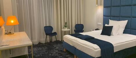 Premium Double Room | Minibar, in-room safe, desk, laptop workspace