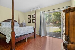 2 quartos, ferros/tábuas de passar roupa, Wi-Fi, roupa de cama