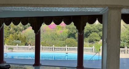 Spacious 6000 sf 6-bedroom villa in lovely Fremont with private gate, and view