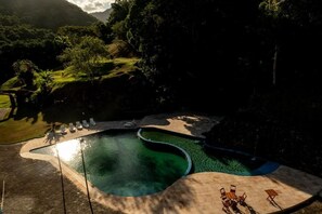 Indoor pool, outdoor pool - Sana By MN Hotéis (Macaé)