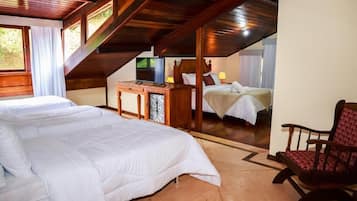 Suíte família, vista para o jardim | 1 quarto, escrivaninha, Wi-Fi de cortesia