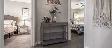 2 slaapkamers, een strijkplank/strijkijzer, wifi, beddengoed