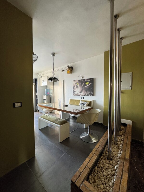 Interior - Cozy 2-bedroom apartment in marvelous Maadi,Governorate with WiFi, AC (Cairo Governorate)