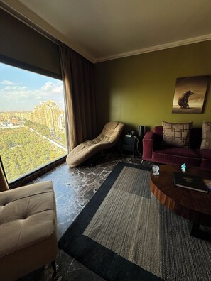 Smart TV - Cozy 2-bedroom apartment in marvelous Maadi,Governorate with WiFi, AC (Cairo Governorate)