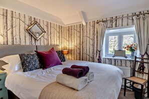 6 bedrooms, free WiFi, bed sheets