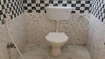 Shower, towels, soap, shampoo