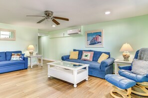 TV - Walk to Shore: Atlantic Beach Condo w/ Pool Access (Atlantic Beach)
