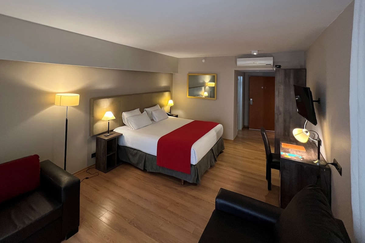 In-room safe, laptop workspace, blackout curtains, iron/ironing board