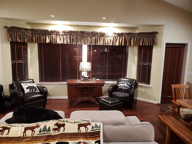 Arrowbear Lakehouse, Large Private 5br-3ba, Deck, Sauna, Media/game Rm - Running Springs