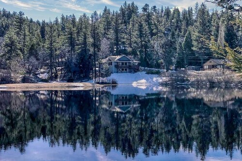 Arrowbear Lakehouse, Large Private 5BR-3BA, Deck, Sauna, Media/Game Rm