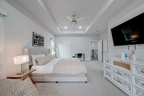 3 bedrooms, iron/ironing board, Internet, bed sheets